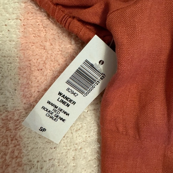 Aritzia Wander Linen Blouse - Picture 4 of 5